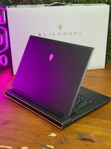 Alienware M16 R1