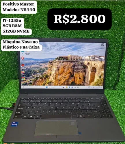 Notebook Novo Positivo Master - Core i7 12th Gen - 8GB SSD 512GB NVMe Nova no Plastico