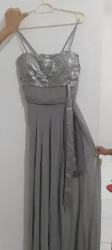 Vestido Longo de Seda Cinza + Bolsa