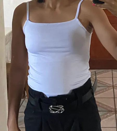 Blusinha de alça branca