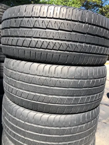 Pneus 275/45/21 por 1900$ os 4 continental Cross contact seminovos