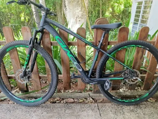 Bicicleta Aro 29 Shimano  21 Vel Freio A Disco Giaco