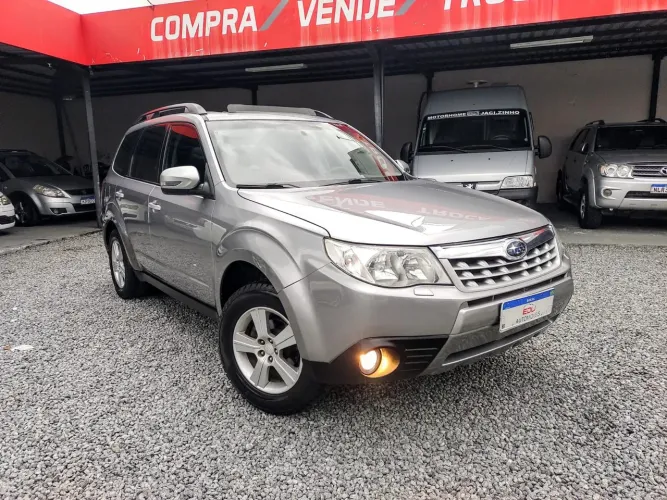 Subaru Forester 2.0/2.0 S 4X4 Aut. 2011