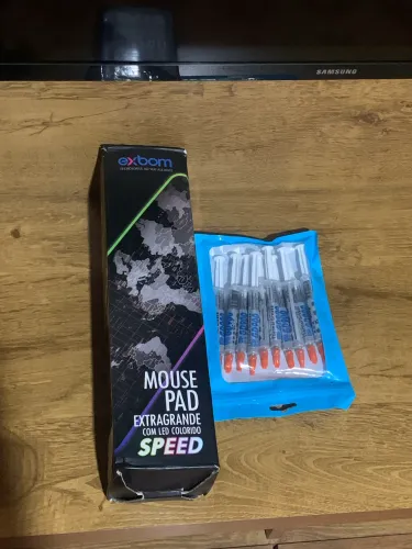 Mouse pad grande RGB +10 unidades pasta térmica g900 1G