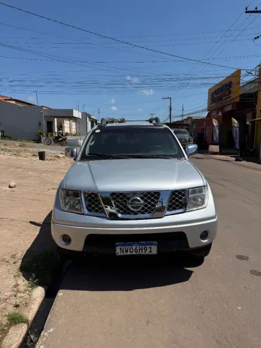 Nissan Frontier LE CD 4X4 2.5 TB Diesel Mec. 2012