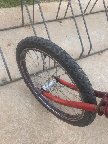 Vendo bike Monareta 1997 pra quem quiser reformar