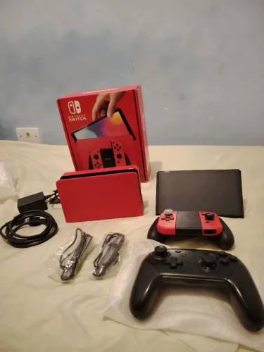 Nintendo Switch OLED Seminovo edição Mario Red + Película Aplicada + Pro Controller