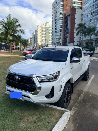 Toyota Hilux CD SRX Plus 4X4 2.8 TDI Die. Aut. 2025