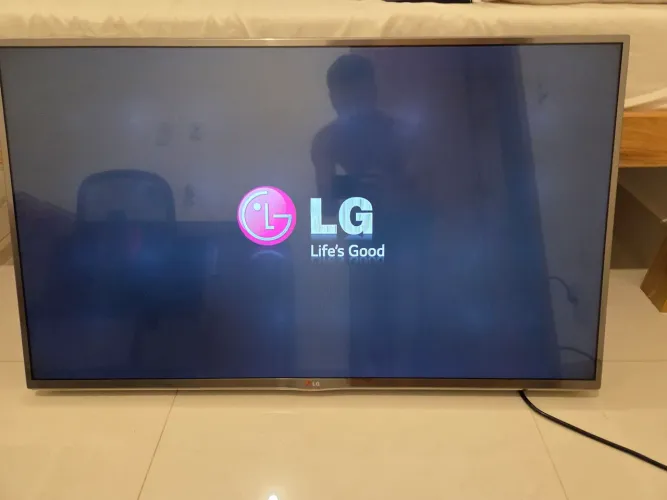 Smart TV LG 42 polegadas, Led, Full HD - YouTube, Netflix, Globo play, Wifi, etc.