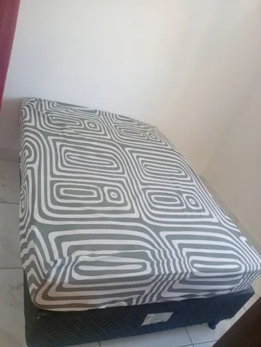 Cama Box casal - Perfeito Estado
