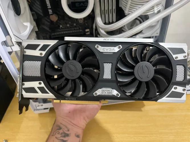 Placa de Vídeo GTX 1080 EVGA 8GB