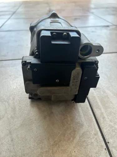 Compressor elétrico 24V + ventuinha dupla ar p/ ar condicionado d MG