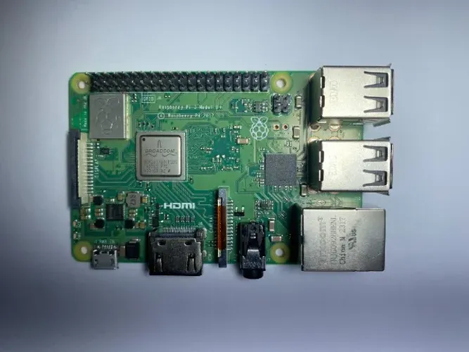 Placa Raspberry Pi3 model B +   