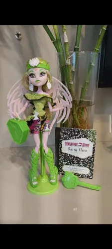 Boneca Monster High Batsy Claro 