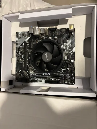 Placa mãe as rock processador Ryzen5  3 pentes de memória de 8 Gv