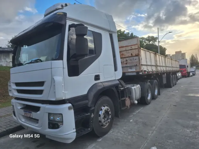 Iveco stralis 2011 com grade baixa ls