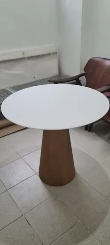 Mesa de jantar redonda