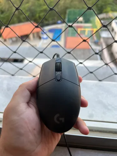 Mouse gamer g203