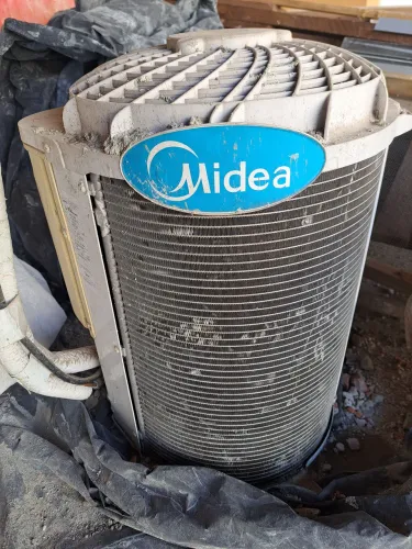Condensadora Midea ar condicionado com defeito