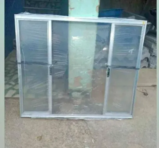 janela 4 folhas aluminio brilhoso 