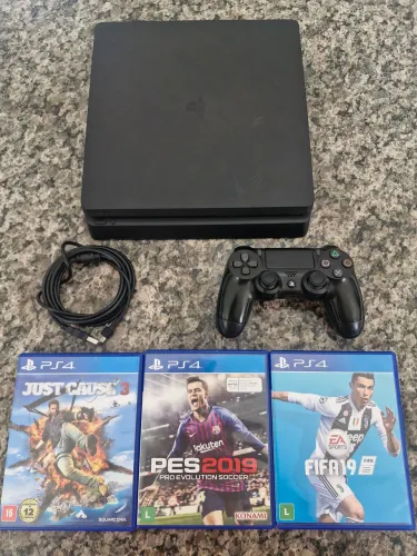 PS4 Slim 500GB + Pacote de Jogos (Físicos e Digitais) + Controle Original!