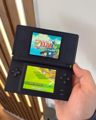 Nintendo Ds Lite com muitos jogos como Pokémon Mario e Zelda + caneta original
