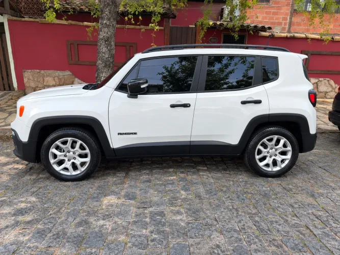Jeep Renegade Custom 1.8 4X2 Flex 16V Mec. 2018
