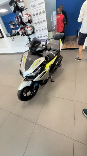 Yamaha Aerox com apenas 600km
