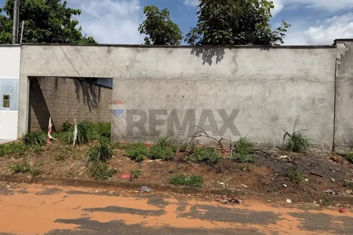 LOTE À VENDA, JARDIM DOS IPÊS EM ARAGUAÍNA - TO