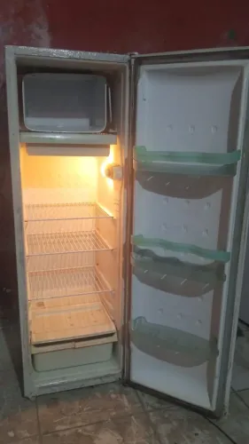 ?Vendo Geladeira Consul Funcionando Perfeitamente - Entrega Grátis!