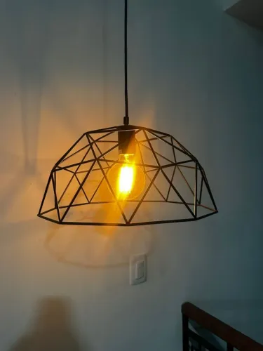 Lustre ferro preto