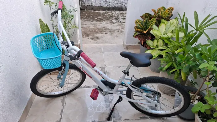 Bicicleta infantil menina - Btwin Mistigirl - Aro 20 - estado de nova