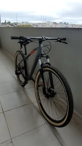 Bike de MTB Elleven Athom - aro 29