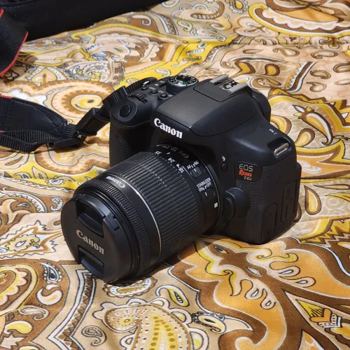 câmera cânon T6i nova