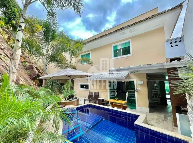 Casa com 3 quartos à venda, 146 m² por R$ 700.000 - Tribobó - São Gonçalo/RJ