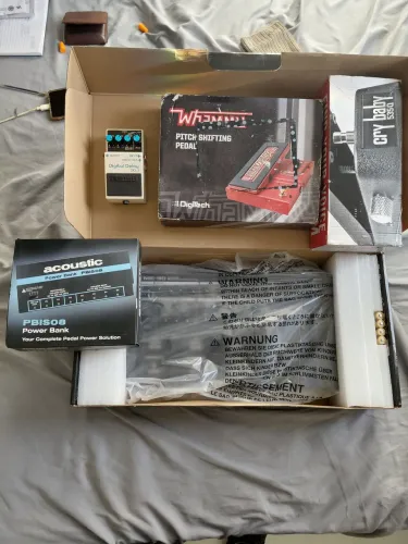 Pedaleiras para guitarra ME-90 e outros. Novos.