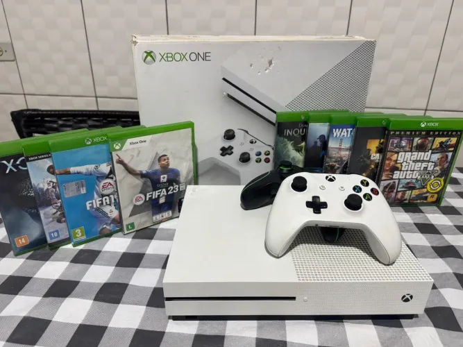 ? Xbox One S 500GB + 2 Controles + 9 Jogos ? Completo