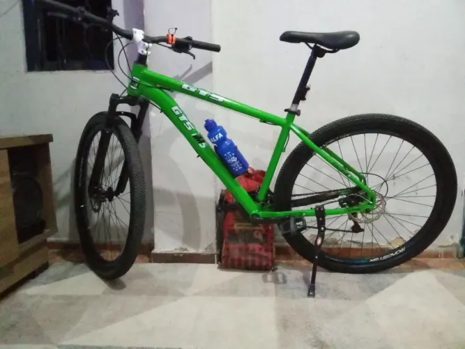 Vende se uma bike GTS Aro 29
