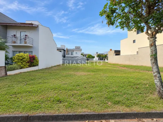 Terreno à venda no condomínio Park Unimep Taquaral