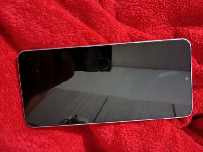 SAMSUNG GALAXY A06 128GB
