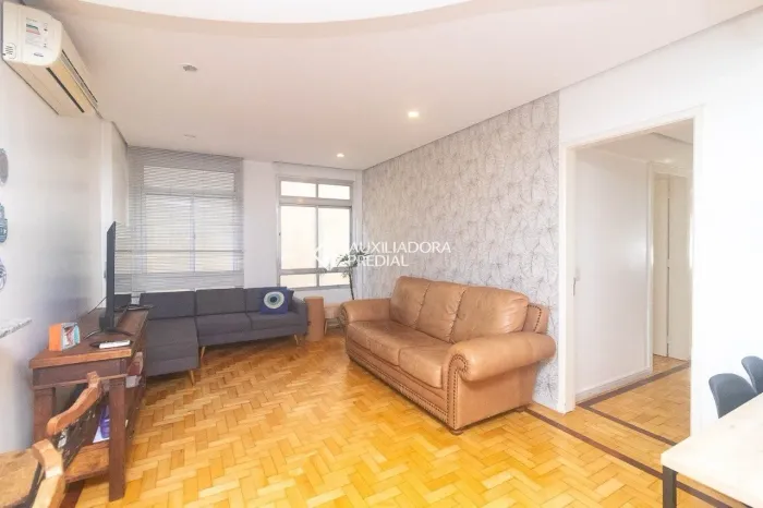APARTAMENTO MOBILIADO 3 QUARTOS NO BOM FIM