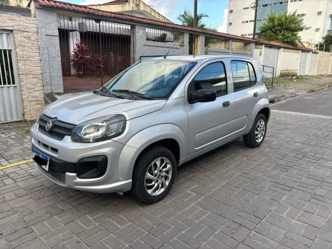 Fiat Uno Attractive 1.0 EVO Fire Flex 8V 5P 2021