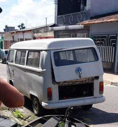 Volkswagen Kombi Standard/ Luxo/ Serie Prata 2005