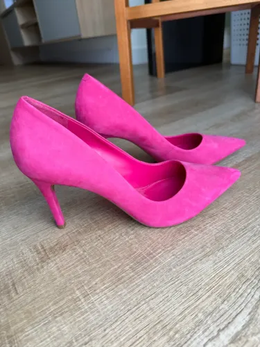 Scarpin Arezzo nova 