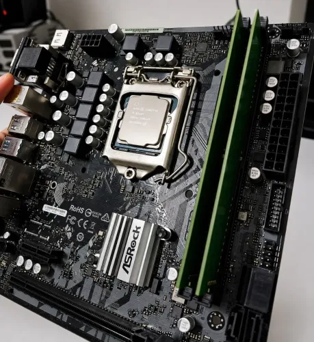 Kit Intel i3 10105F + ASRock H510M-HVS (SEM MEMÓRIA)