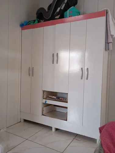 Guarda roupa 3 portas 2 gavetas