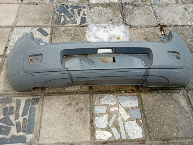 Vendo para-choque traseiro do Fiat Vivace ano 2010 2015