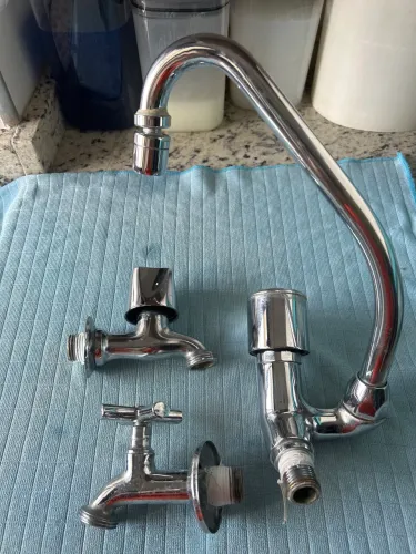 Vende-se TORNEIRAS