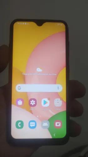 VENDO CELULAR SAMSUNG A01 DE 32 GIGAS COM PELÍCULA 3D FUNCIONANDO TUDO PERFEITAMENTE