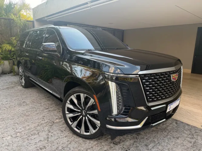 Cadillac Escalade ESV 2024